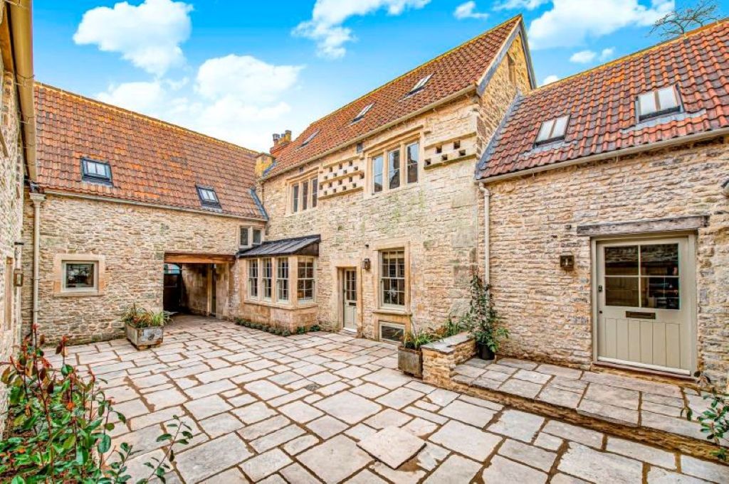 The Crown Inn, Marshfield 